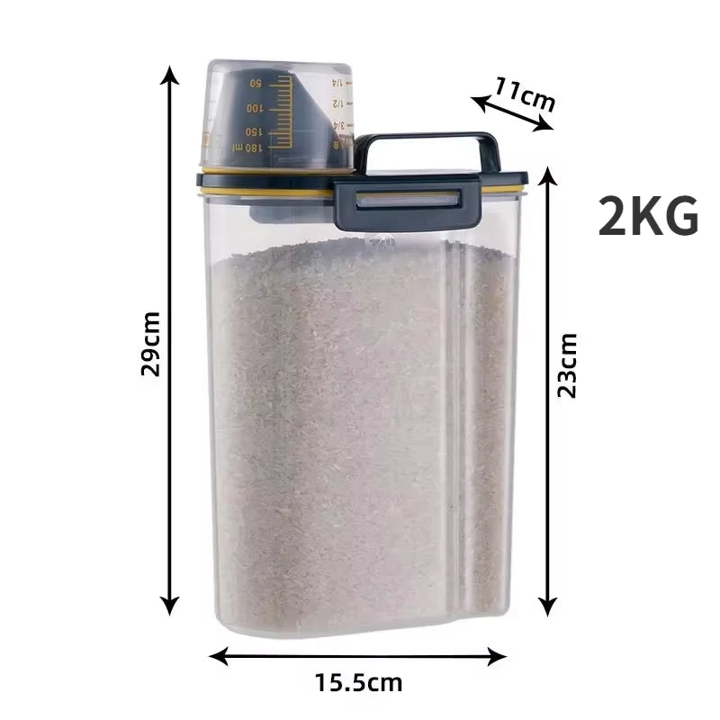 Cubo de plástico para almacenar comida para perros y gatos de 1,5 kg/2 kg con recipiente medidor